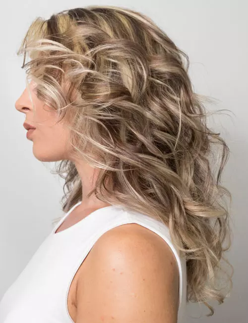 Kate Middleton inspired texturized curls hairstyle