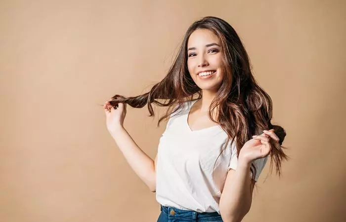 Nourishes-Hair