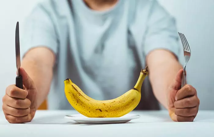 Use Fork And Knife To Eat A Banana
