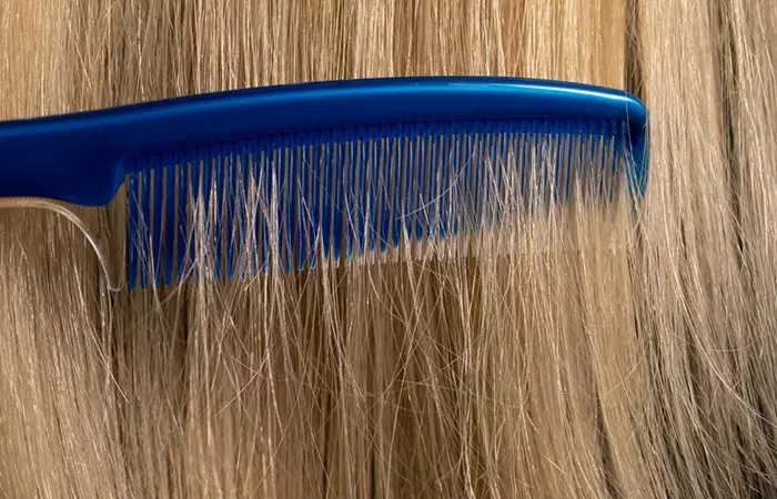 Fine-tooth comb for straight hair