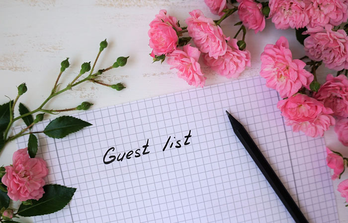 Creating a guest list for the micro wedding