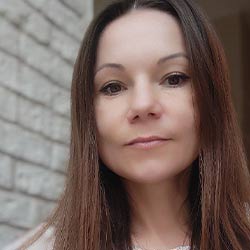 Marita Andreeva, Tarot Reader & Astrologer- STYLECRAZE