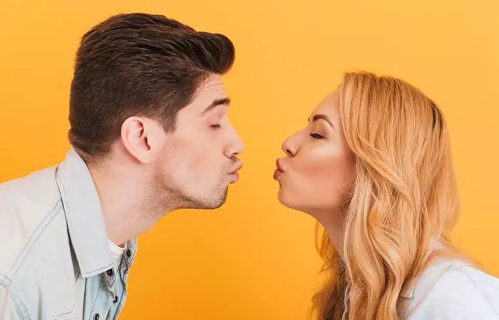 Not-Making-Kissing-Sound-While-Performing-La-Bise