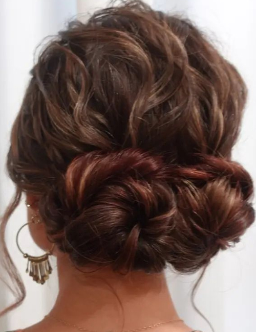 Textured low space buns