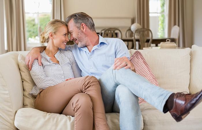 10 Reasons Why Women Love Dating an Older Man