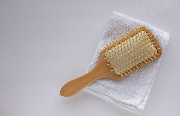 wooden paddle hair brush for Type 1b hair
