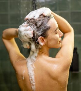 6 Reasons Why You Should Avoid Washing Your Hair In The Shower