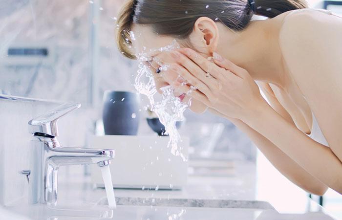 Wash Your Face With Plain Water In The Morning