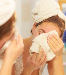 Why You Shouldn’t Use A Towel To Wipe Your Face