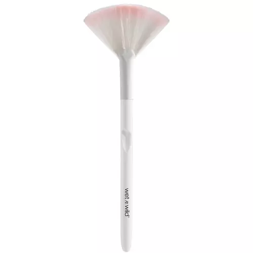 wet n wild Makeup Brush