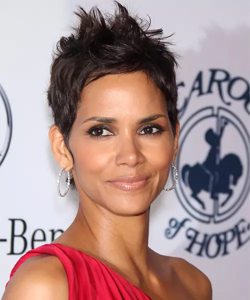 Hairstyle for heart-shaped faces inspired by Halle Berry