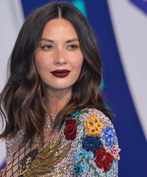 Olivia Munn's round-faced celebrity hairstyle
