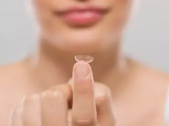 How To Wear And Remove Contact Lenses