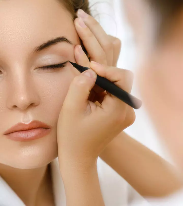 How-To-Apply-Eyeliner-By-Yourself-9-Tips-For-Perfecting-Your-Look