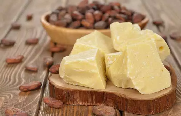 Cocoa butter for treating itchy stretch marks