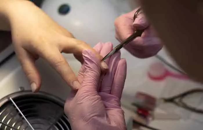 Steps-For-Post-Fake-Nails-Care