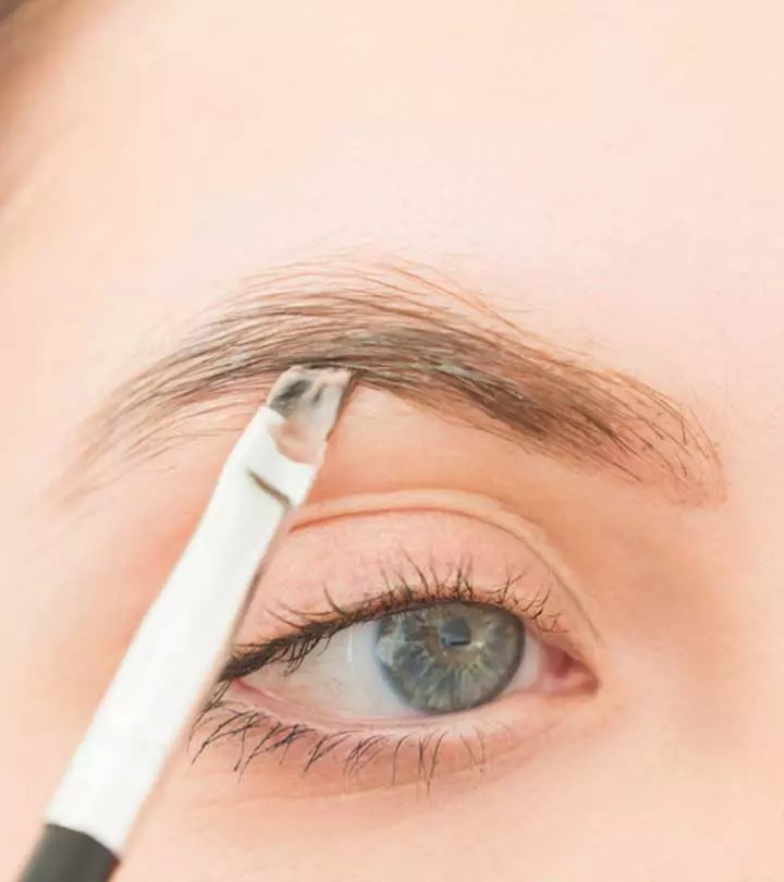 Easy Ways To Dye Your Eyebrows At Home