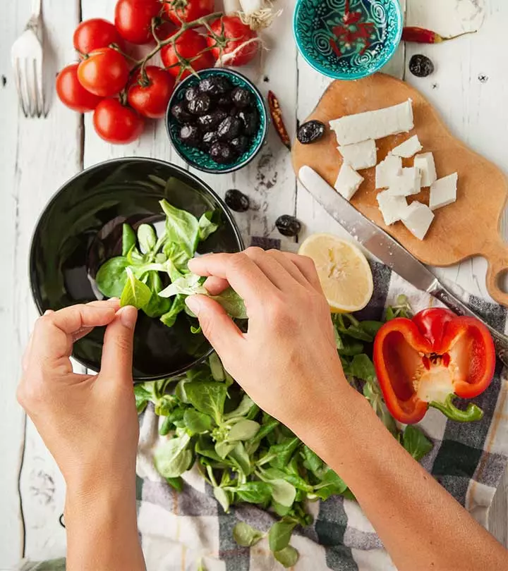 Green Mediterranean diet foods