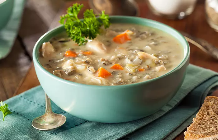 Low-residue chicken and rice soup