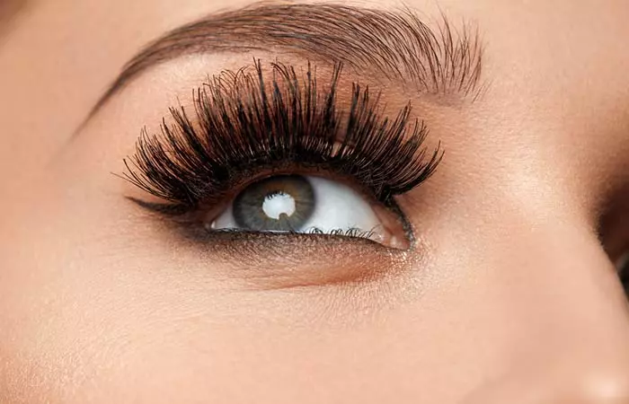 Reusing-Fake-Eyelashes