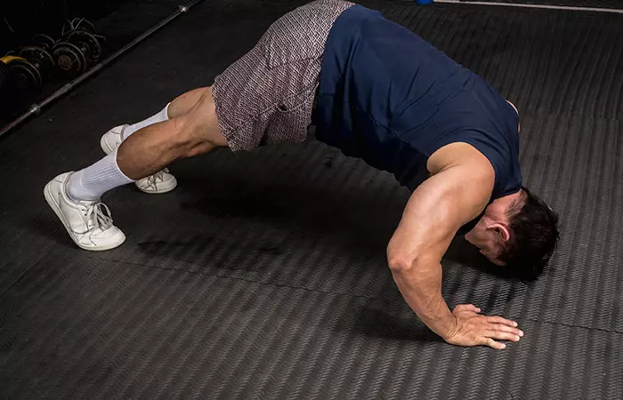 Do Pike Push-Up