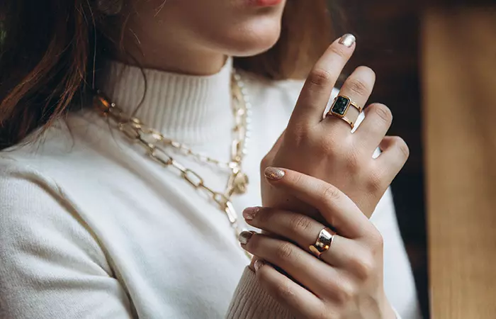 Broad And Thick Fingers
