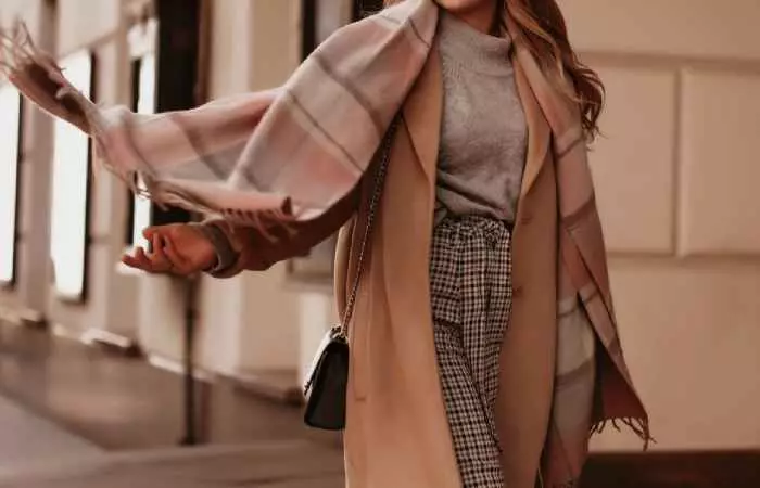 Add Warm Accessories To Your Outfit