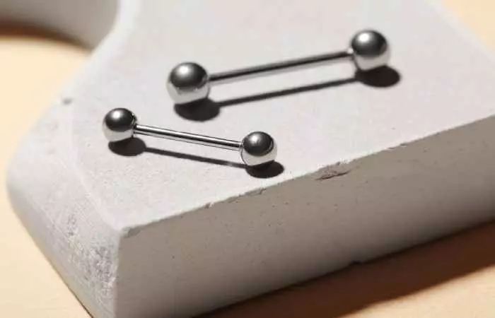 Barbells for helix piercing