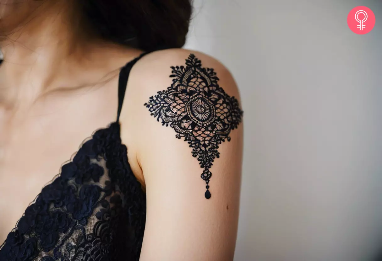 8 Beautiful Chandelier Tattoo Design Ideas - 56