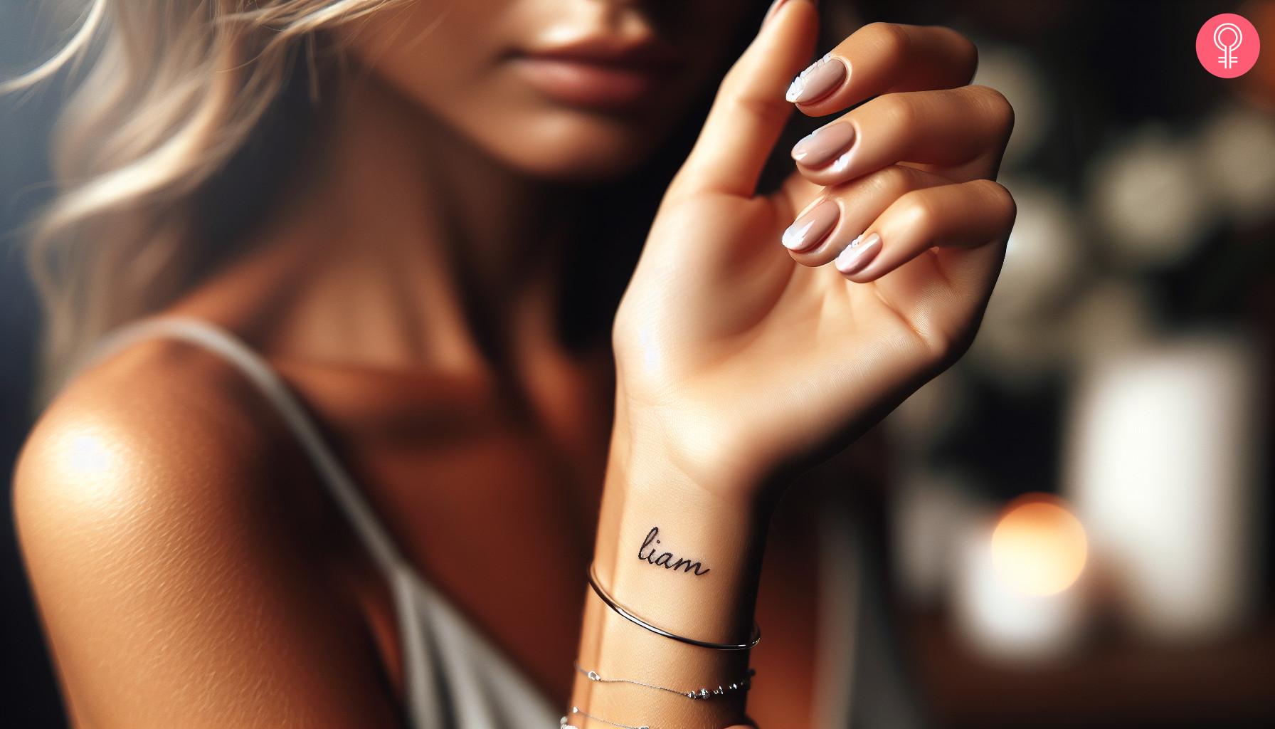 A boyfriend’s name tattooed on the woman’s wrist