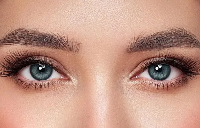 Castor oil may boost eyelash growth