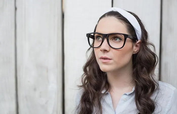 Woman with a cute preppy hairstyle for school