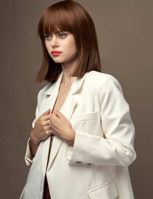 A woman sporting a razor-sharp lob