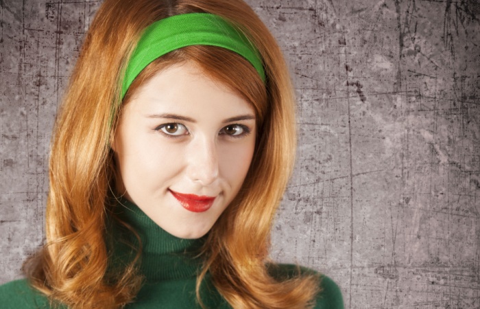 6 Best Vintage Hairstyles You Will See Trending In 2025 6 A woman with flipped ends hairstyle