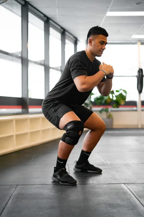 EzyFit Knee Brace