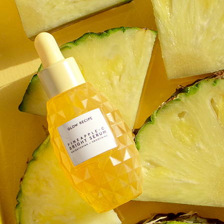 Glow Recipe Pineapple-C Bright Serum - Vitamin C Facial Serum with Hyaluronic Acid + Vitamin E to Even Skin Tone + Hydrate - Good for Blemish-Prone + Sensitive Skin, Vegan (30ml / 1oz)