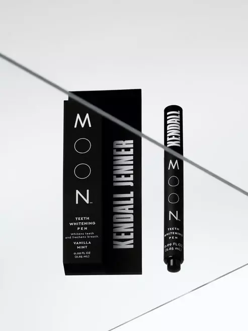 Kendell Jenner Moon Teeth Whitening Pen